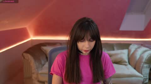 Snapshot of viktoria_storm chatting on 12/21/24, 07:27 Alisa online show from 12/21/24, 07:27