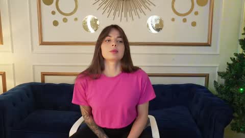 Snapshot of viktoria_storm chatting on 01/04/25, 11:22 Alisa online show from 01/04/25, 11:22