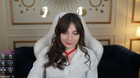 Snapshot of viktoria_storm chatting on 01/22/25, 11:10 Alisa online show from 01/22/25, 11:10