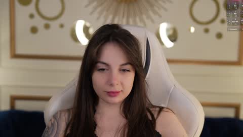 Snapshot of viktoria_storm chatting on 02/02/25, 02:27 Alisa online show from 02/02/25, 02:27