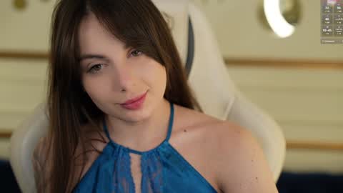 Snapshot of viktoria_storm chatting on 02/02/25, 05:32 Alisa online show from 02/02/25, 05:32