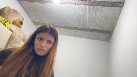 viky_evanss online show from 06/27/26, 02:16