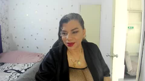 VIKY ADAMS online show from 04/28/26, 12:32