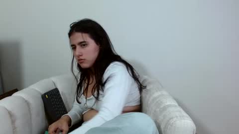 vikysexy28 online show from 02/18/25, 04:37