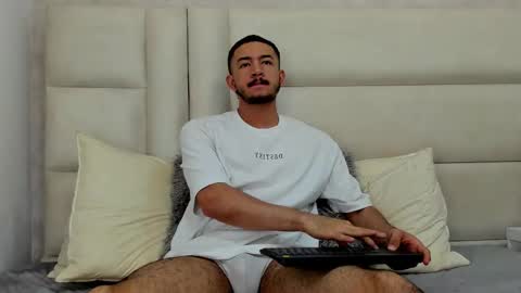 Vitaly online show from 10/28/25, 03:58