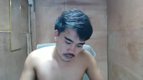 Snapshot of vin_17 chatting on 04/21/26, 02:51 Call me Marvin online show from 04/21/26, 02:51