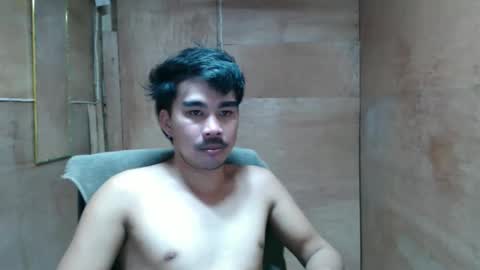 Snapshot of vin_17 chatting on 04/21/26, 02:56 Call me Marvin online show from 04/21/26, 02:56
