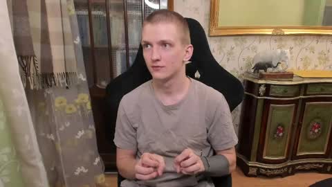 Dimoooooon online show from 04/18/26, 07:29