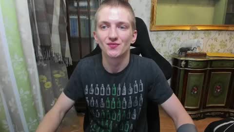 Snapshot of vince__dice chatting on 05/04/26, 01:56 Dimoooooon online show from 05/04/26, 01:56