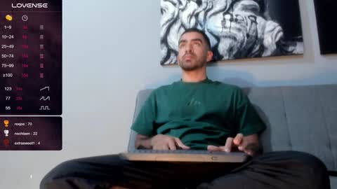 Snapshot of vince_colin chatting on 12/29/24, 11:08 VINCE online show from 12/29/24, 11:08