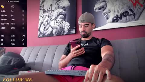 Snapshot of vince_colin chatting on 06/15/26, 03:03 VINCE online show from 06/15/26, 03:03