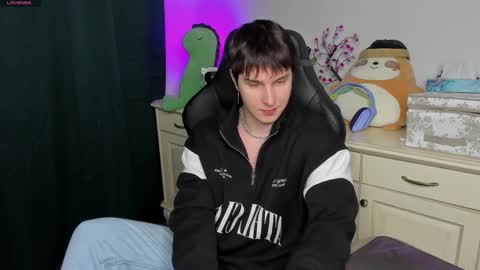 Vincent Strong online show from 02/08/26, 06:00