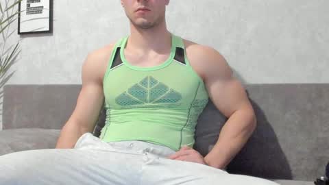 Vincent.  uncut 18cm online show from 02/12/25, 05:16