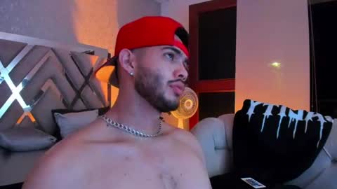 Snapshot of vincentblack_ chatting on 07/08/26, 04:28 Vincent online show from 07/08/26, 04:28