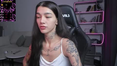 vinkitinkii online show from 01/12/25, 07:00