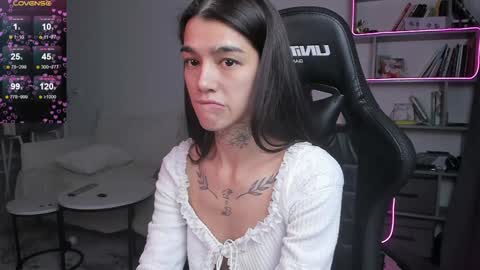 vinkitinkii online show from 02/04/25, 10:00