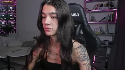 vinkitinkii online show from 02/09/25, 07:05