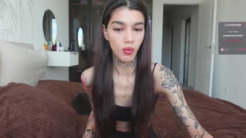 vinkitinkii online show from 10/12/25, 06:56