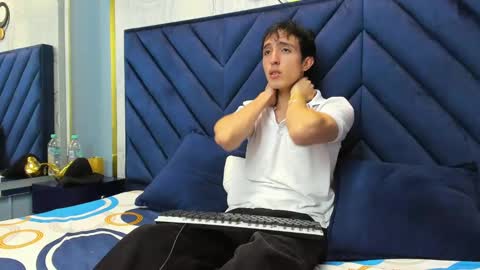 vinniematte online show from 03/01/25, 01:53