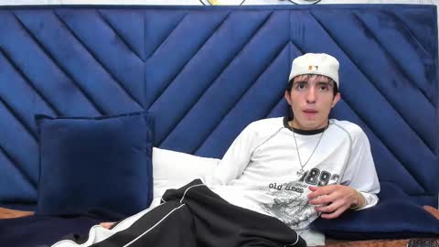 vinniematte online show from 03/07/25, 02:57