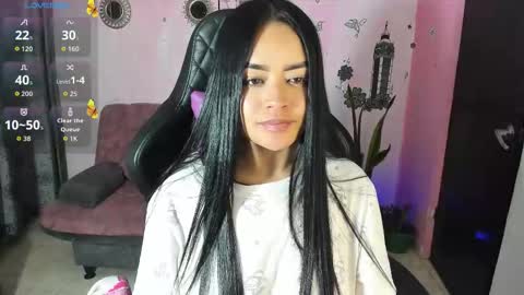 Daniela online show from 10/05/25, 06:23