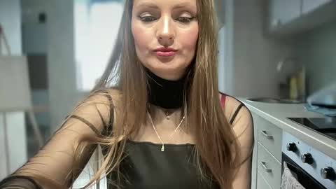 Funny  girl online show from 03/05/25, 10:44