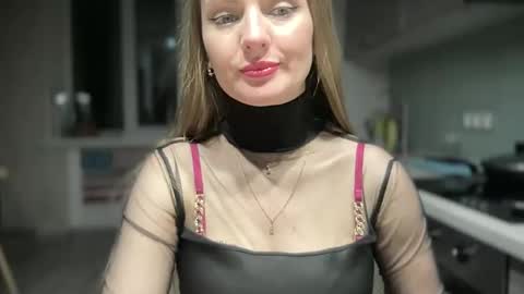 Funny  girl online show from 03/05/25, 02:01