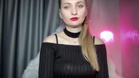 Funny  girl online show from 10/28/25, 03:36