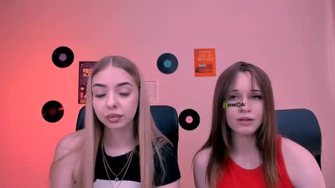 viola_sweet_ online show from 05/12/26, 08:44