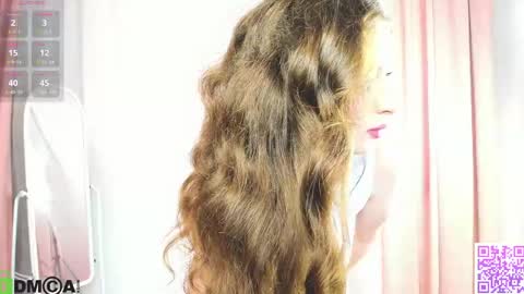 Snapshot of viola_wilson chatting on 05/03/26, 01:00 Viola online show from 05/03/26, 01:00