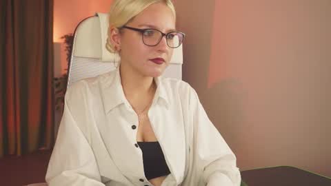 violamore online show from 06/11/26, 02:53
