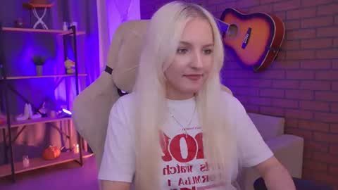 violamore online show from 06/19/26, 07:06