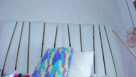 violeet_gray online show from 11/13/25, 11:42