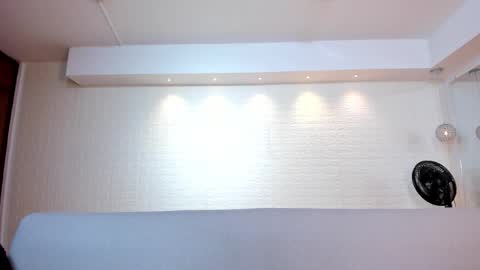 Violett  Everyday From 0530 to 1430 Col Time online show from 11/22/25, 10:36