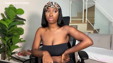 Fantasy Black Girl online show from 03/27/26, 08:26