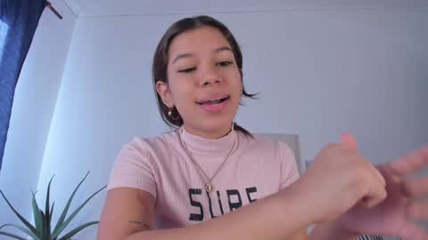 Violet online show from 01/31/25, 01:23