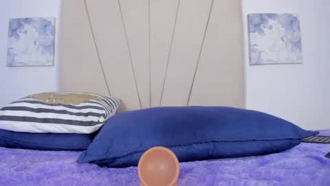 Violet online show from 02/02/25, 04:32