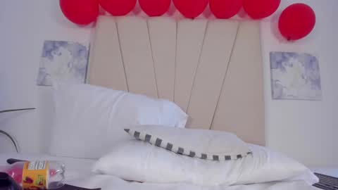 Violet online show from 02/14/25, 08:15