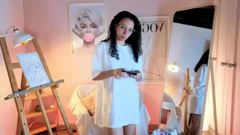 Snapshot of violet__15 chatting on 07/18/26, 12:09 violet__15 online show from 07/18/26, 12:09
