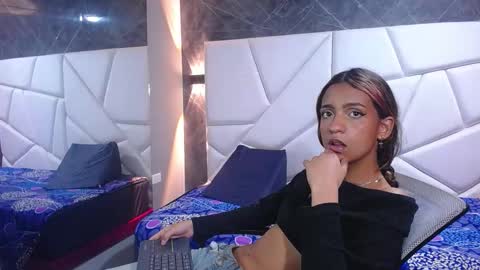 Violet online show from 03/14/26, 02:00