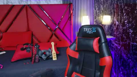 Violet online show from 04/21/26, 12:22