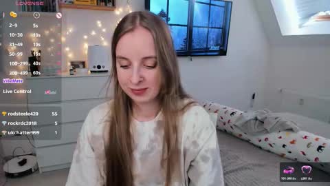 Violet online show from 03/06/26, 12:56