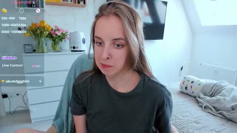 Violet online show from 03/30/26, 01:23