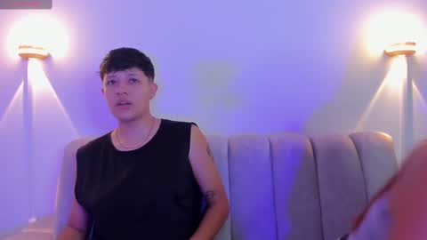 Violet and Casper online show from 09/29/25, 05:12