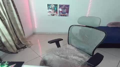 Violete Hentai01 online show from 06/02/26, 01:18