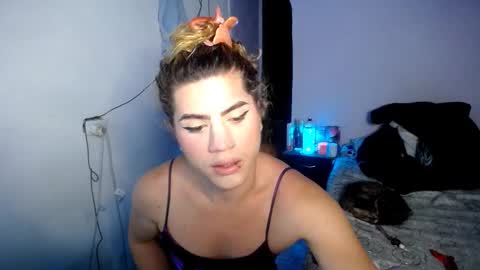 violet_hyuga online show from 11/29/25, 02:03