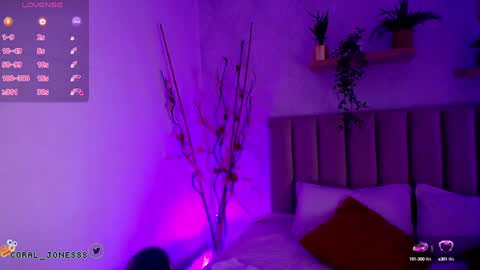 Violet Jones online show from 01/27/25, 01:09