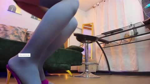 Snapshot of violet_lii chatting on 02/19/26, 01:34 Violet Lii online show from 02/19/26, 01:34