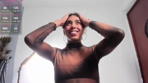 Snapshot of violet_moon20 chatting on 02/06/26, 10:35 Violet online show from 02/06/26, 10:35