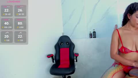 violet_roux online show from 10/09/25, 08:07